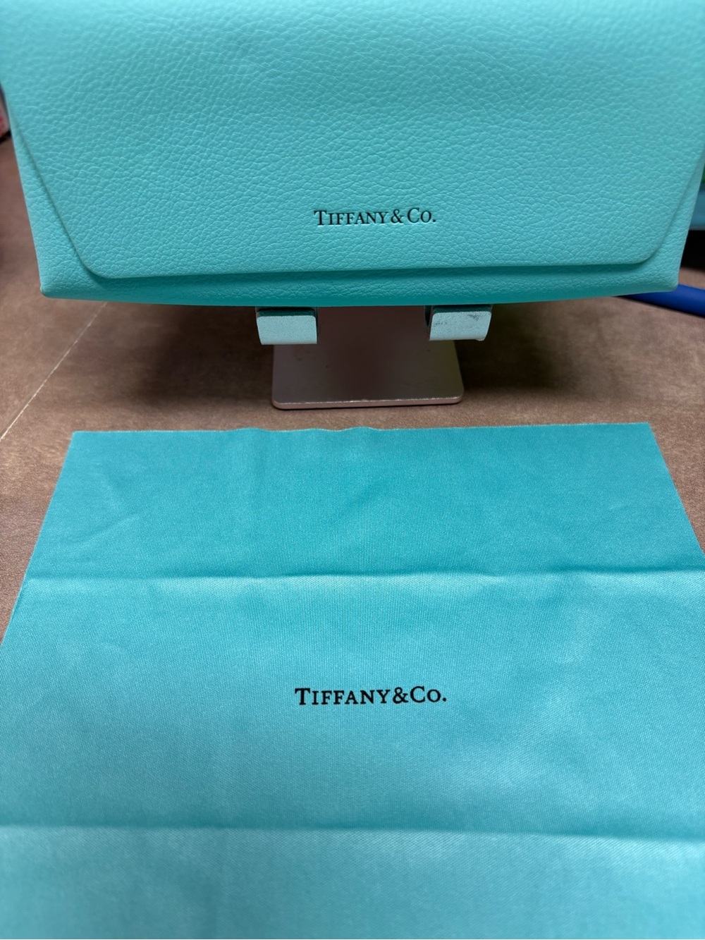 Tiffany & Co. Eyeglass/sunglasses case with cloth in Signature Tiffany Blue